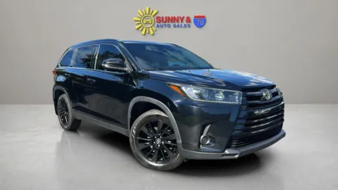 Black 2019 Toyota Highlander SE Sport Utility 4D for sale in Candler, NC