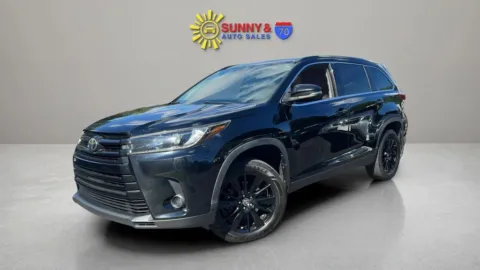 More photos of 2019 Toyota Highlander SE Sport Utility 4D at Sunny and 70 Auto Sales, NC
