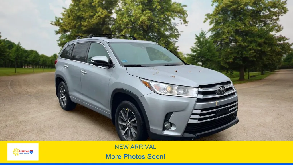2018 Toyota Highlander XLE Sport Utility 4D