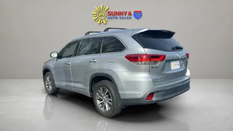 More photos of 2018 Toyota Highlander XLE Sport Utility 4D at Sunny and 70 Auto Sales, NC