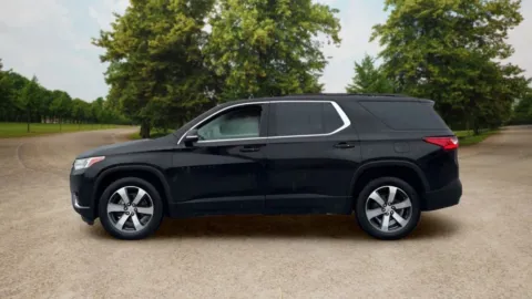 More photos of 2021 Chevrolet Traverse LT Sport Utility 4D at Sunny and 70 Auto Sales, NC