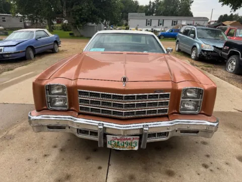 Photos of 1977 Chevrolet Monte Carlo for sale in Brookings, SD at B & B Auto Sales