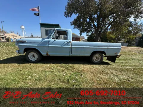 More photos of 1969 Ford F-100 at B & B Auto Sales, SD