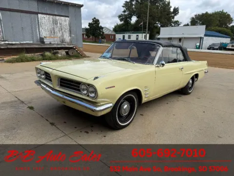 More photos of 1963 Pontiac Lemans at B & B Auto Sales, SD