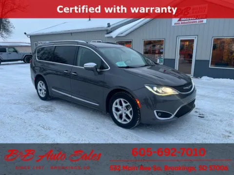 Gray 2020 Chrysler Pacifica Limited for sale in Brookings, SD