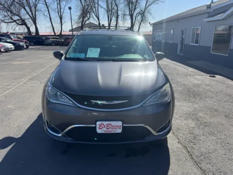Another view of 2020 Chrysler Pacifica Touring L for sale in Brookings, SD at B & B Auto Sales