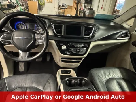 More photos of 2020 Chrysler Pacifica Touring L at B & B Auto Sales, SD