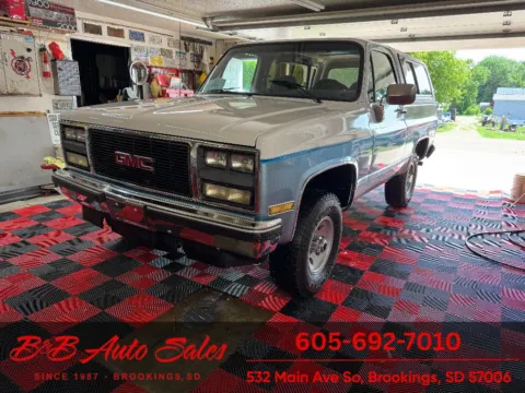More photos of 1990 GMC Jimmy SLE at B & B Auto Sales, SD