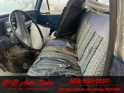Photos of 1978 Ford Bronco for sale in Brookings, SD at B & B Auto Sales