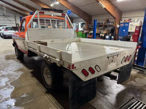 More photos of 1978 Ford F-150 at B & B Auto Sales, SD