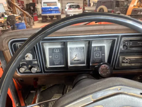 More photos of 1978 Ford F-150 at B & B Auto Sales, SD