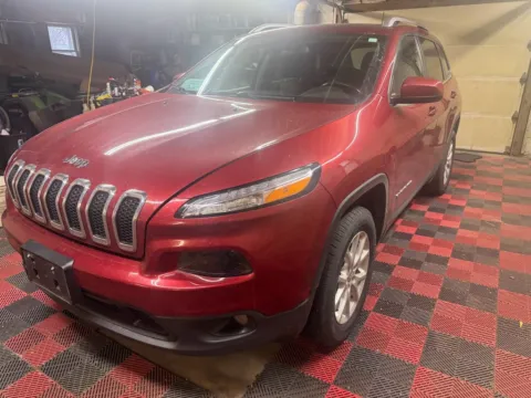Photos of 2017 Jeep Cherokee Latitude for sale in Brookings, SD at B & B Auto Sales