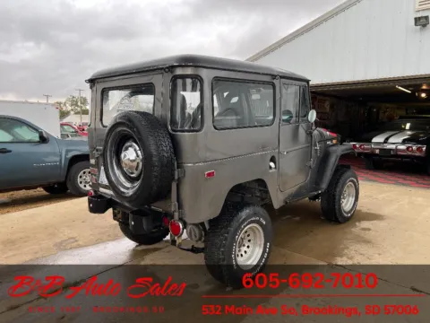 More photos of 1970 Toyota Land Cruiser at B & B Auto Sales, SD