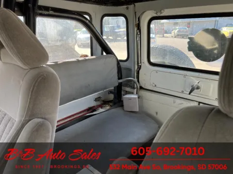 More photos of 1970 Toyota Land Cruiser at B & B Auto Sales, SD