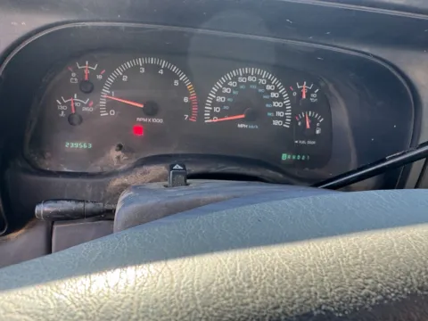 More photos of 2000 Dodge Durango Sport at B & B Auto Sales, SD