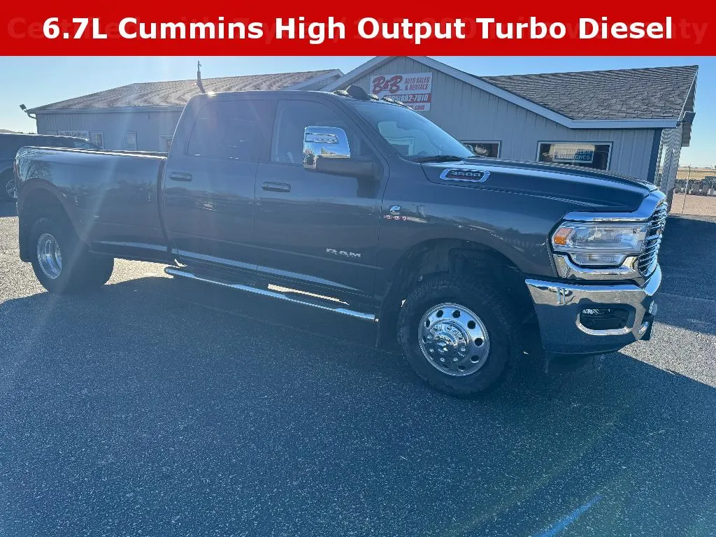 2024 RAM Ram 3500 Pickup Laramie's photo