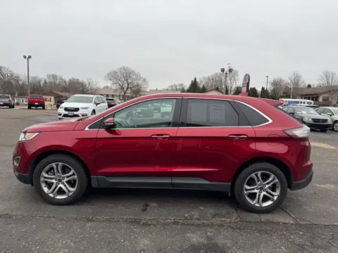 More photos of 2015 Ford Edge Titanium at B & B Auto Sales, SD