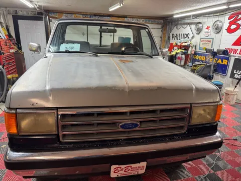 Photos of 1989 Ford F-150 for sale in Brookings, SD at B & B Auto Sales