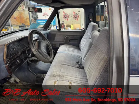 Photos of 1989 Ford F-150 for sale in Brookings, SD at B & B Auto Sales
