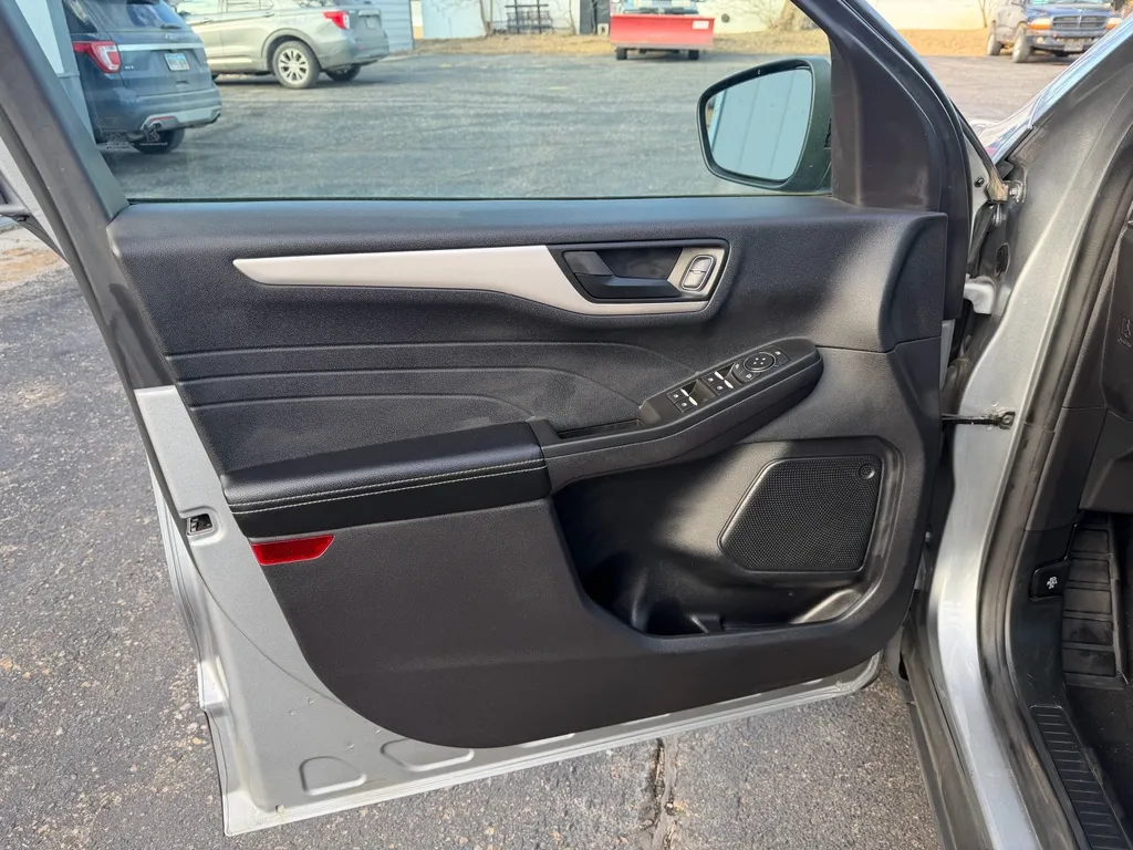 2022 Ford Escape SE - Photo 15