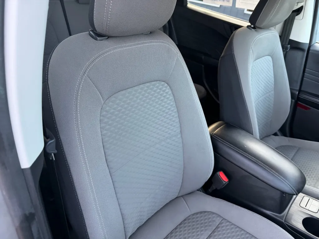 2022 Ford Escape SE - Photo 35