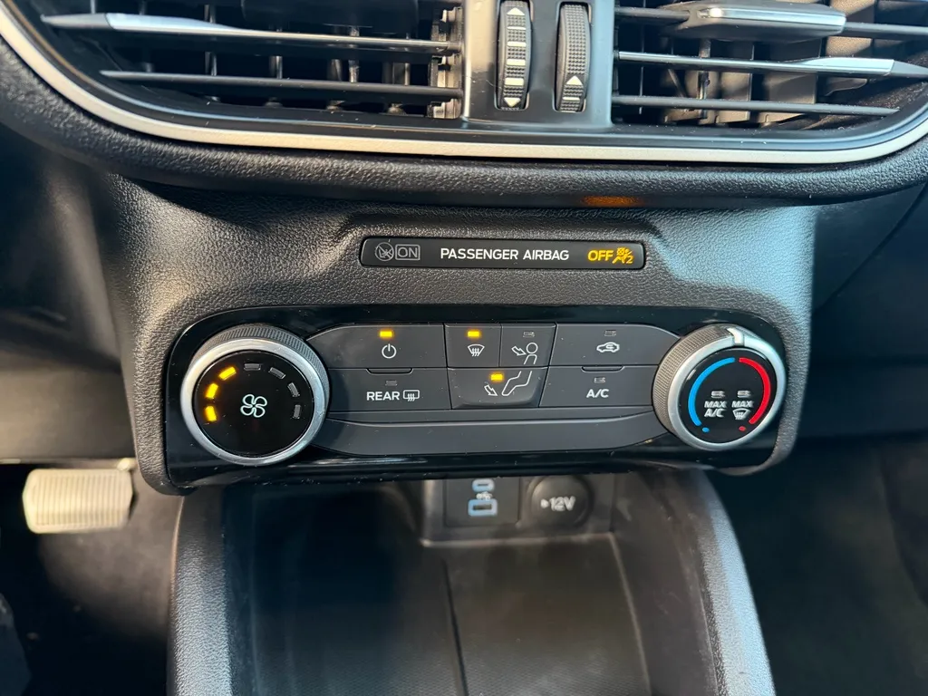 2022 Ford Escape SE - Photo 22