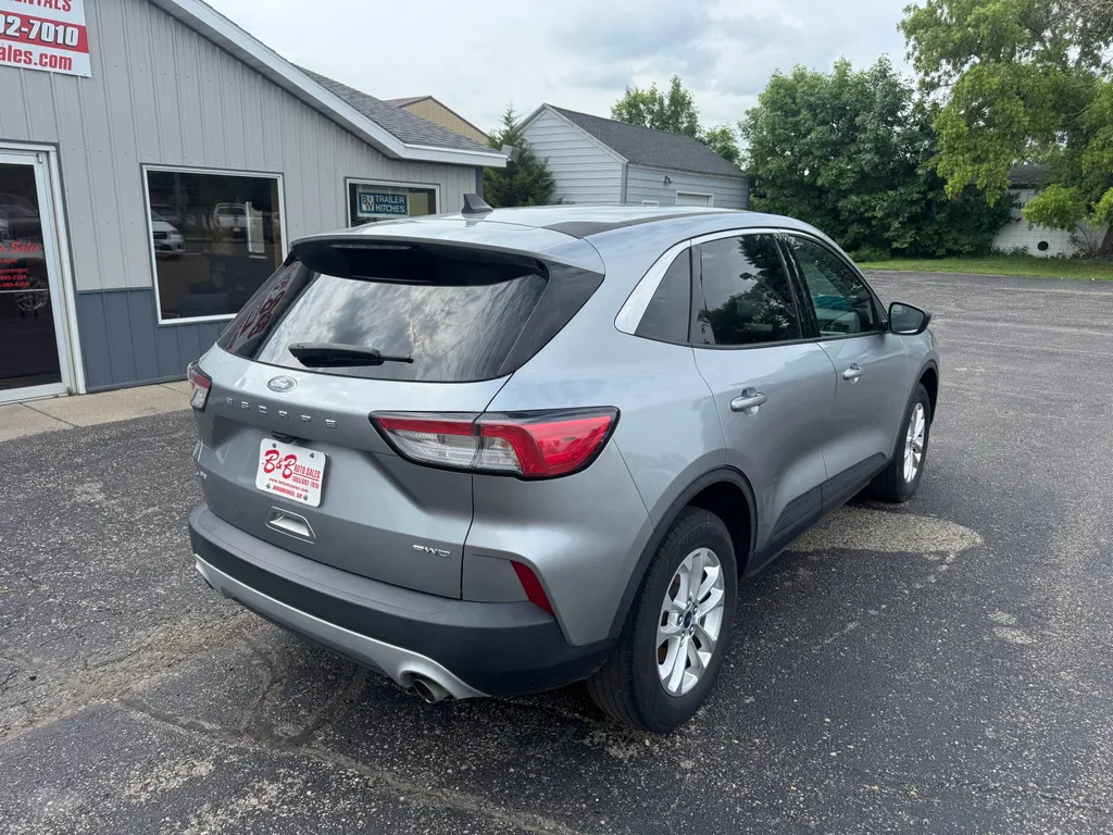 2022 Ford Escape SE - Photo 13
