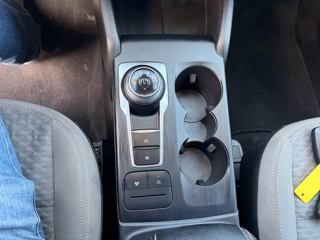 2022 Ford Escape SE - Photo 23