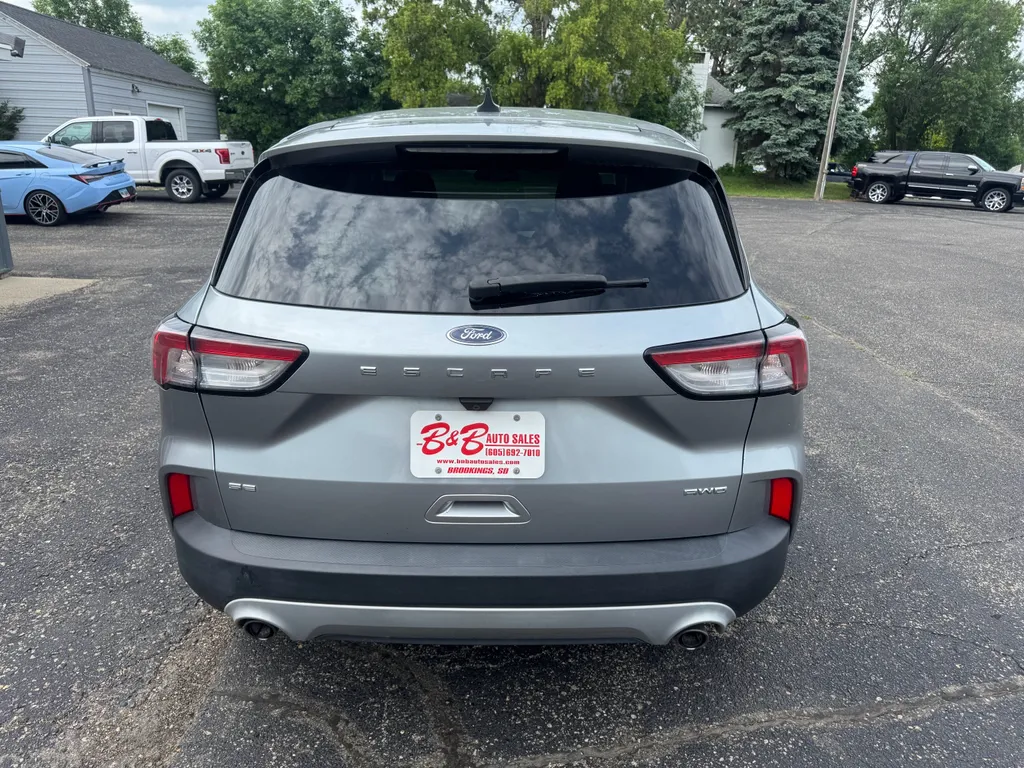 2022 Ford Escape SE - Photo 11