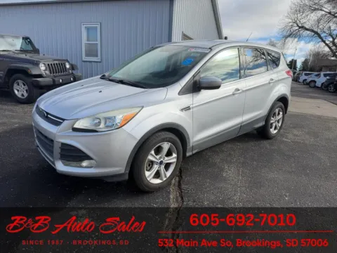 Silver 2014 Ford Escape SE for sale in Brookings, SD