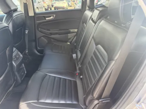 More photos of 2021 Ford Edge SEL at B & B Auto Sales, SD