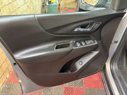 More photos of 2018 Chevrolet Equinox LT at B & B Auto Sales, SD