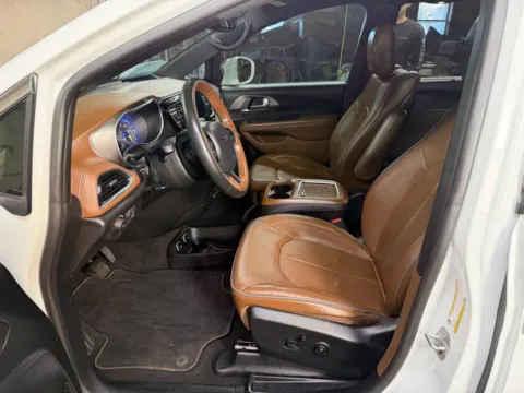 Photos of 2020 Chrysler Pacifica Limited for sale in Brookings, SD at B & B Auto Sales