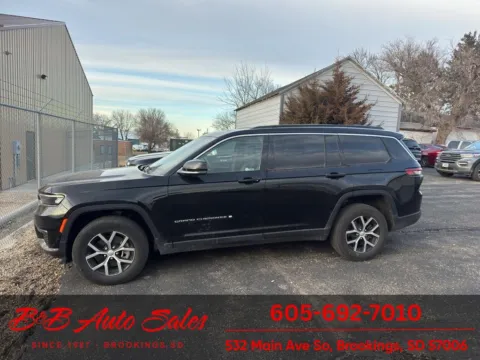Black 2024 Jeep Grand Cherokee L Limited for sale in Brookings, SD