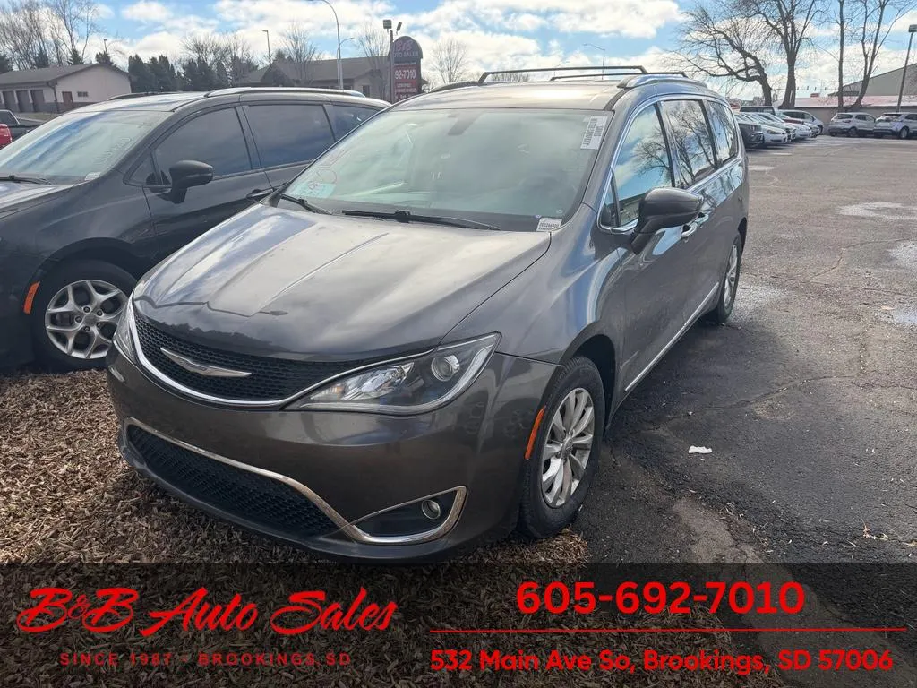 2018 Chrysler Pacifica Touring L for sale in Brookings, SD