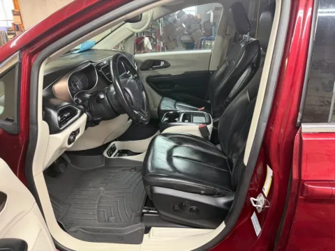 Photos of 2017 Chrysler Pacifica Touring-L for sale in Brookings, SD at B & B Auto Sales