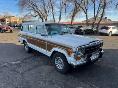 White 1988 Jeep Grand Wagoneer for sale in Brookings, SD
