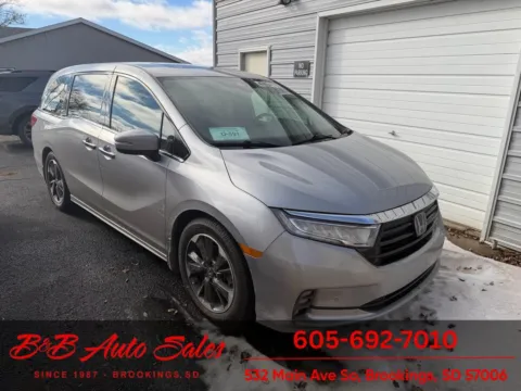 Silver 2022 Honda Odyssey Elite for sale in Brookings, SD