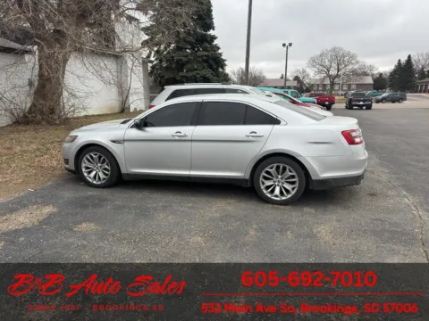 Silver 2016 Ford Taurus Limited for sale in Brookings, SD