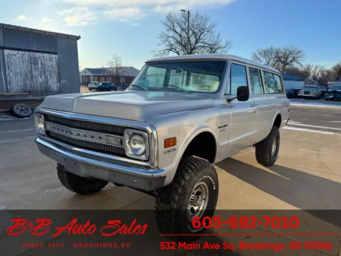 Another view of 1970 Chevrolet Suburban for sale in Brookings, SD at B & B Auto Sales