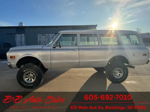 More photos of 1970 Chevrolet Suburban at B & B Auto Sales, SD