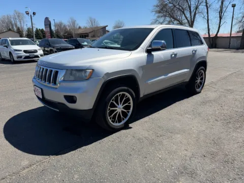 More photos of 2012 Jeep Grand Cherokee Overland at B & B Auto Sales, SD