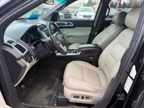 Photos of 2015 Ford Explorer Limited for sale in Brookings, SD at B & B Auto Sales