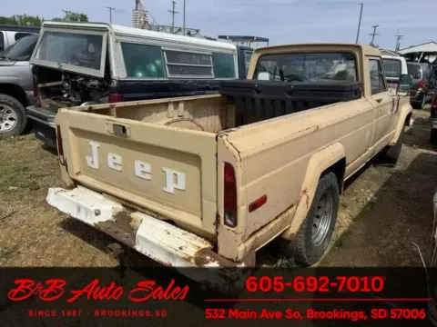 More photos of 1977 Jeep J-10 4wd at B & B Auto Sales, SD