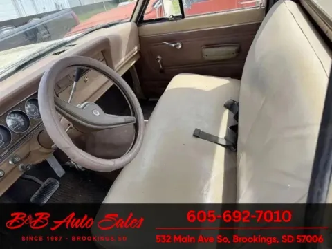 More photos of 1977 Jeep Pickup at B & B Auto Sales, SD