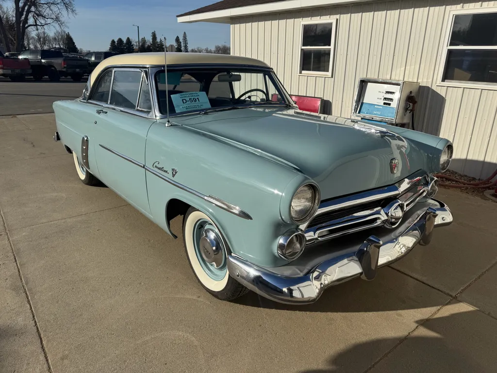 Blue 1952 Ford Crestline Victoria for sale in Brookings, SD