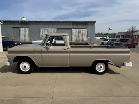 More photos of 1965 GMC C10 at B & B Auto Sales, SD