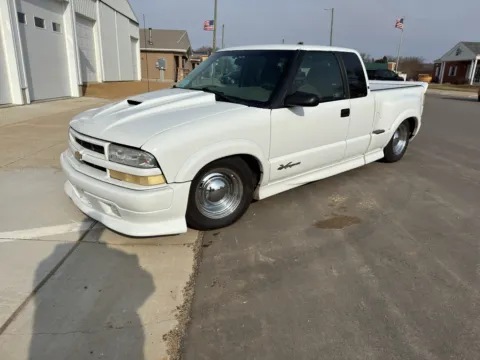 Photos of 1999 Chevrolet S10 LS Xtreme for sale in Brookings, SD at B & B Auto Sales