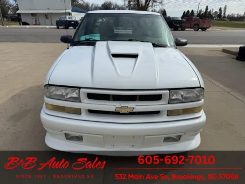 Photos of 1999 Chevrolet S10 LS Xtreme for sale in Brookings, SD at B & B Auto Sales