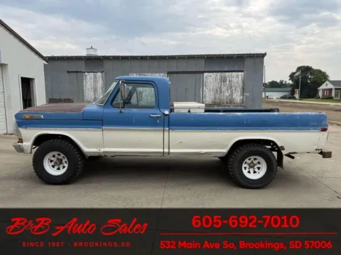 More photos of 1971 Ford F100 at B & B Auto Sales, SD